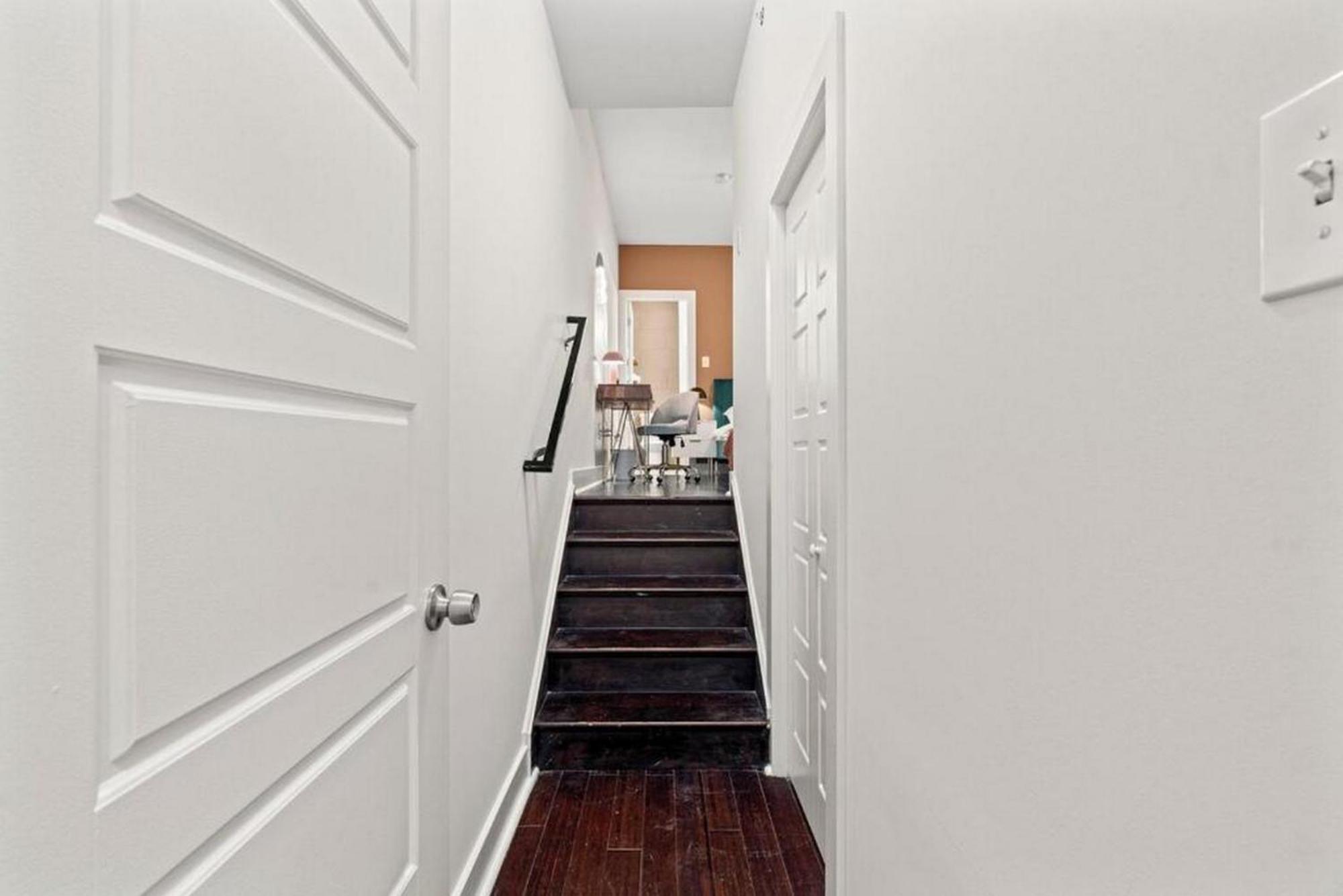 Apartment 3br Near Metro - Walk To Met - Free Parking - Terrace - 8 Pp Philadelphia